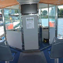 Katamaran "Dominika"