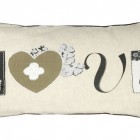 Poduszka ozdobna z napisem Love 69.99 PLN