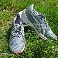 Asics Novablast