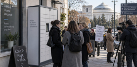 Pierwszy „abortomat” na świecie jest w Polsce. Stanął niemal naprzeciwko Sejmu